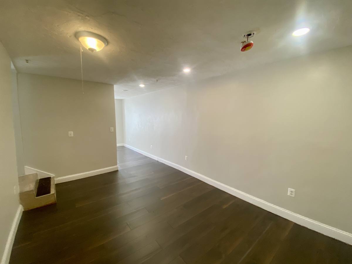 Apartment for rent at 32 Hinckley #1R, Somerville, MA 02145