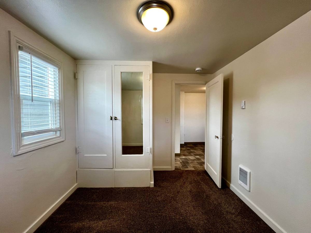Apartment for rent at 904 & 906 Tieton Dr, Yakima, WA 98902