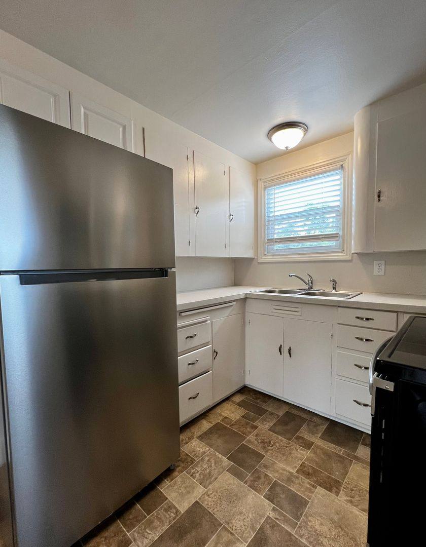 Apartment for rent at 904 & 906 Tieton Dr, Yakima, WA 98902
