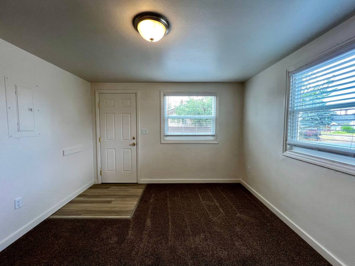 Apartment for rent at 904 & 906 Tieton Dr, Yakima, WA 98902
