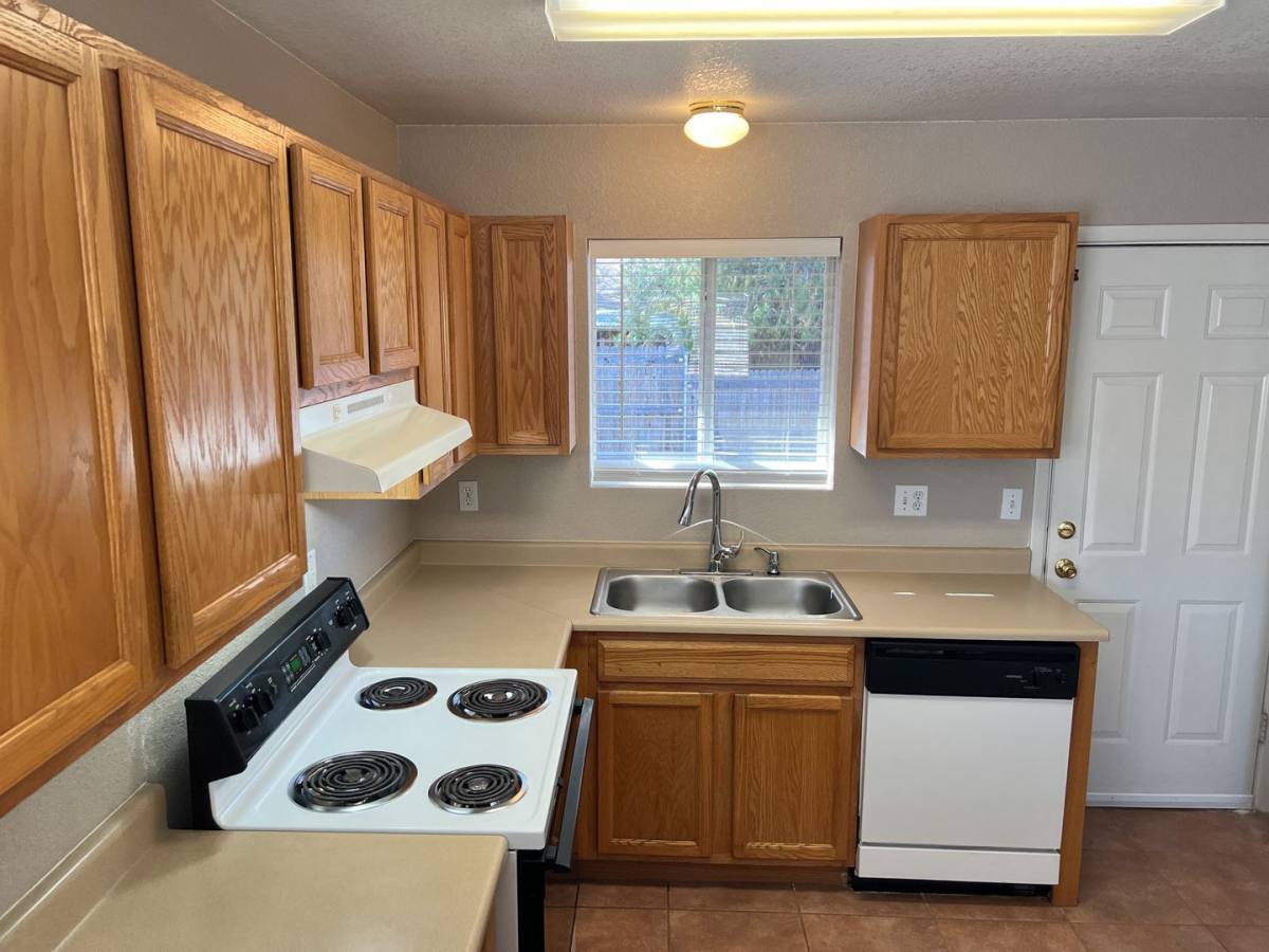 Apartment for rent at 4203 E Commercial Way, Rimrock, AZ 86335
