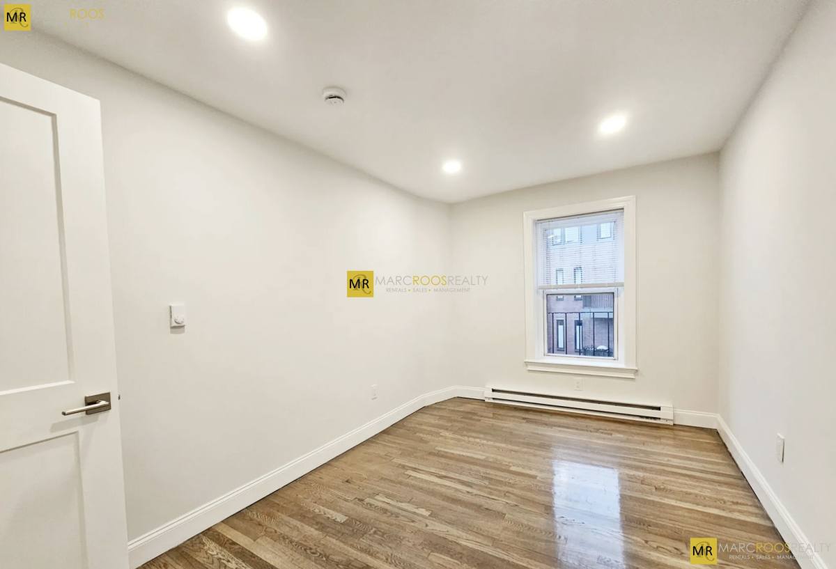 Apartment for rent at 529 Beacon St #11, Boston, MA 02116