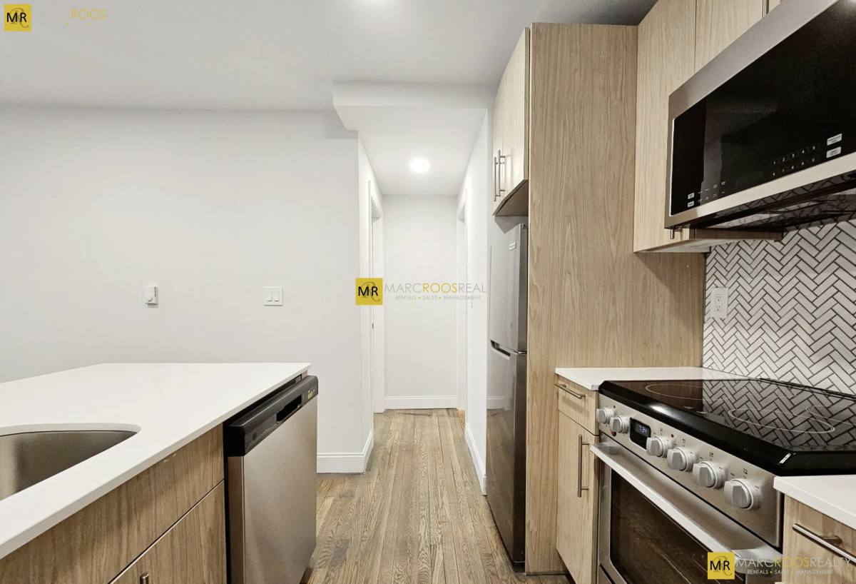 Apartment for rent at 529 Beacon St #11, Boston, MA 02116