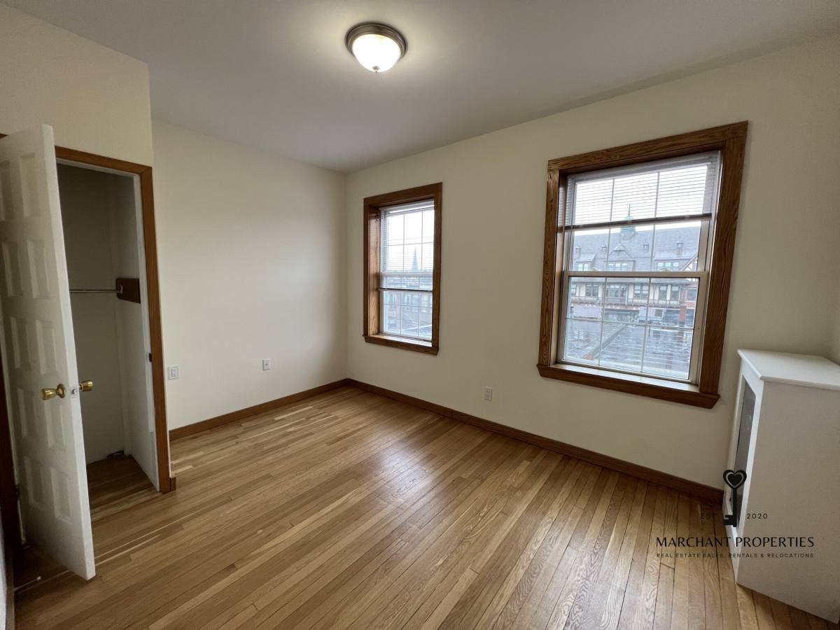 Apartment for rent at 17 Green St #6, Brookline, MA 02446