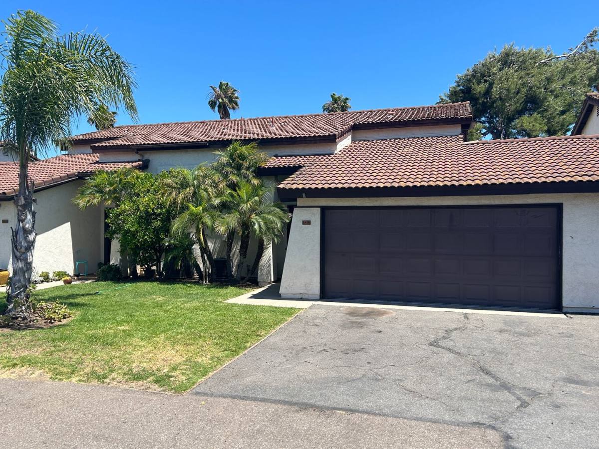 Townhouse for rent at 5435 Villas Dr, Bonsall, CA 92003