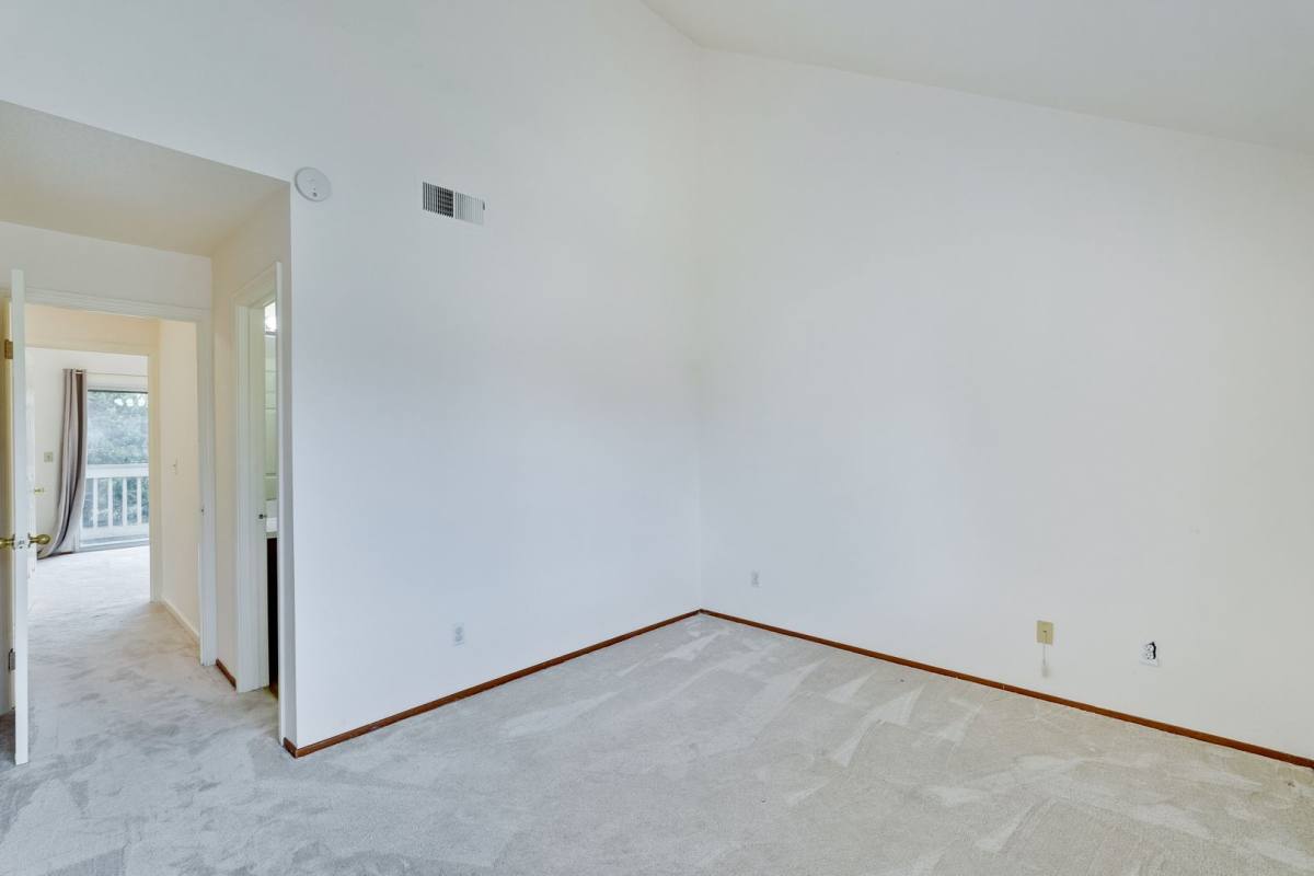 Townhouse for rent at 1006 Summerplace Dr, San Jose, CA 95122