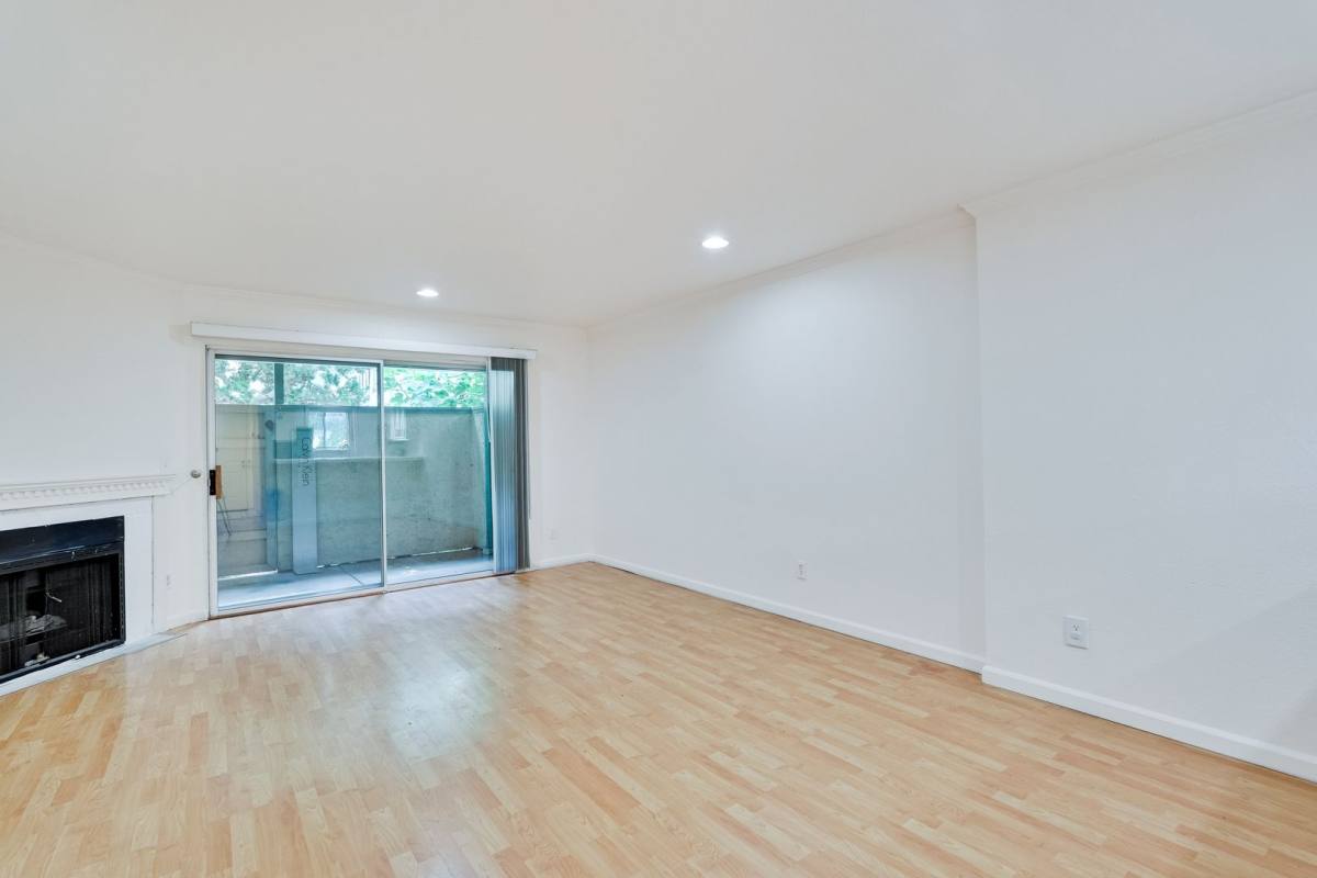 Townhouse for rent at 1006 Summerplace Dr, San Jose, CA 95122