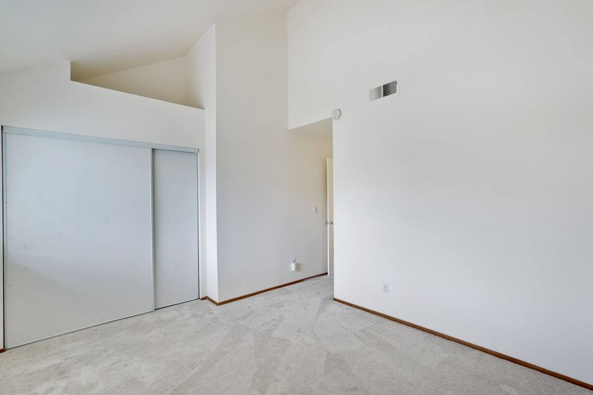 Townhouse for rent at 1006 Summerplace Dr, San Jose, CA 95122