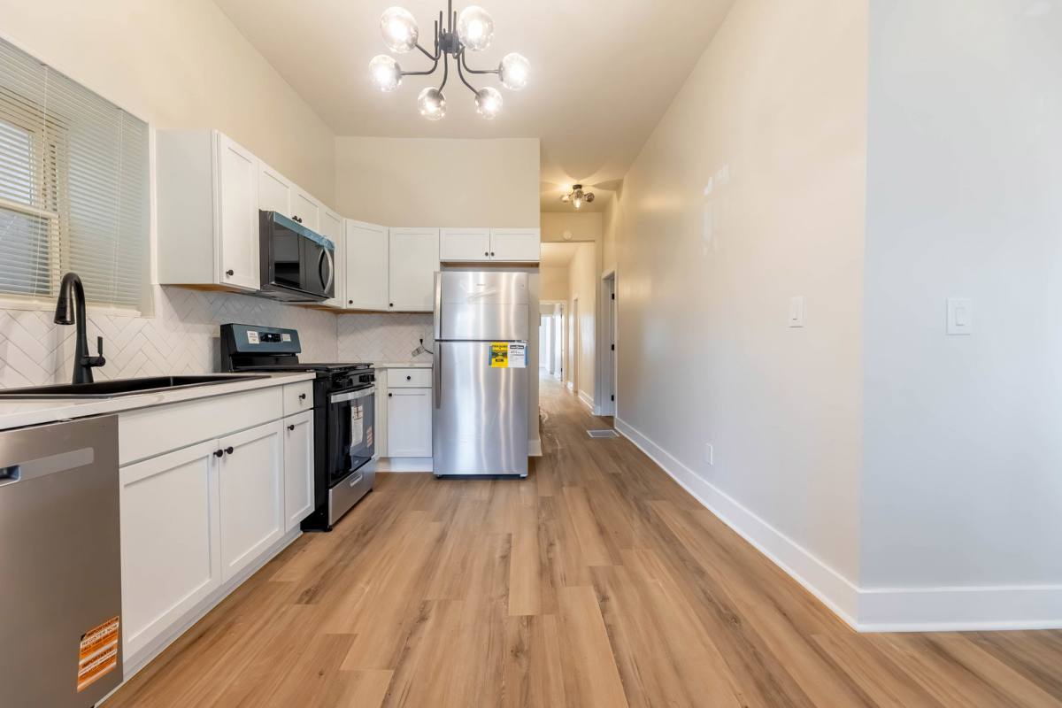 Apartment for rent at 4241 S Calumet Ave #1, Chicago, IL 60653