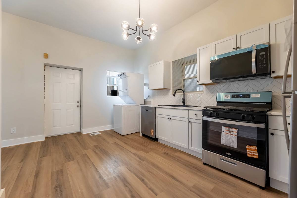 Apartment for rent at 4241 S Calumet Ave #1, Chicago, IL 60653