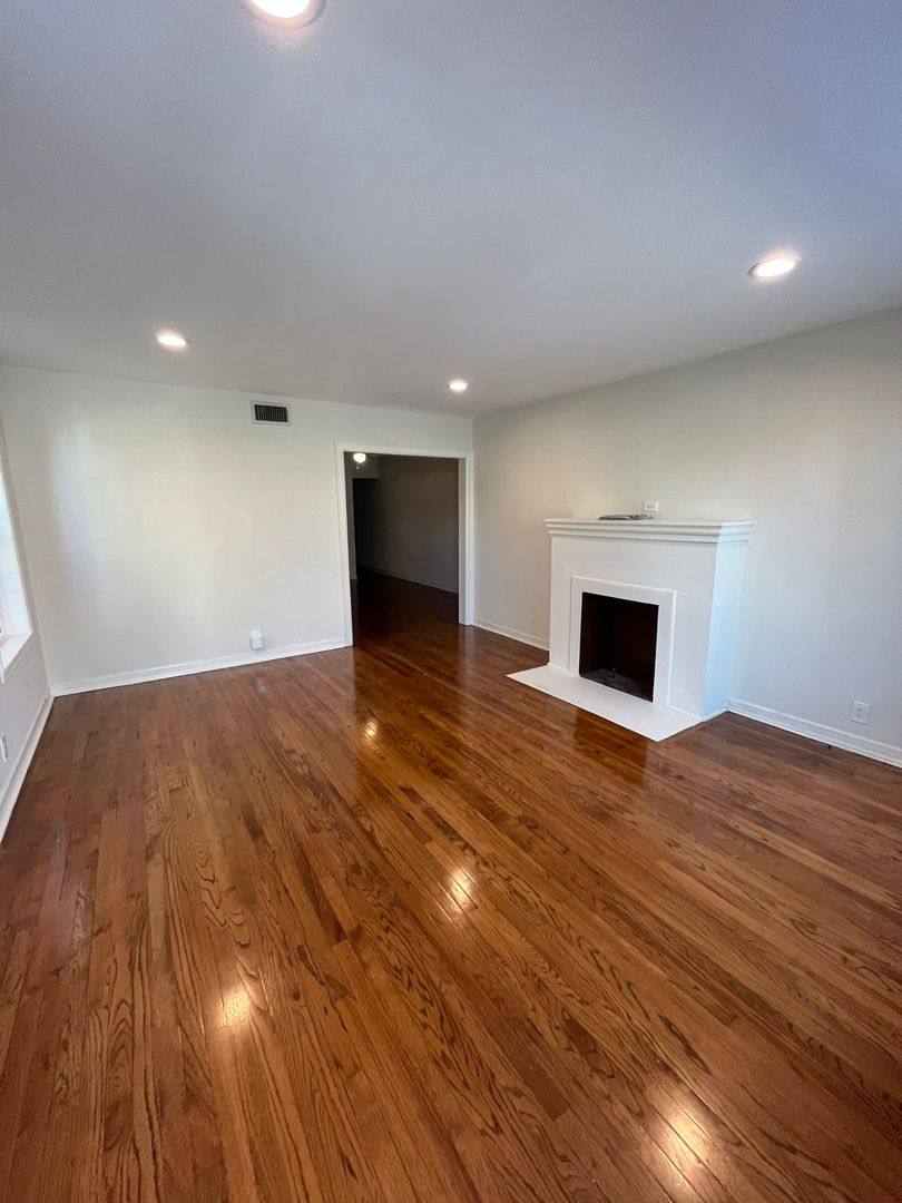 Apartment for rent at 3429 3431 Granada, Dallas, TX 75205