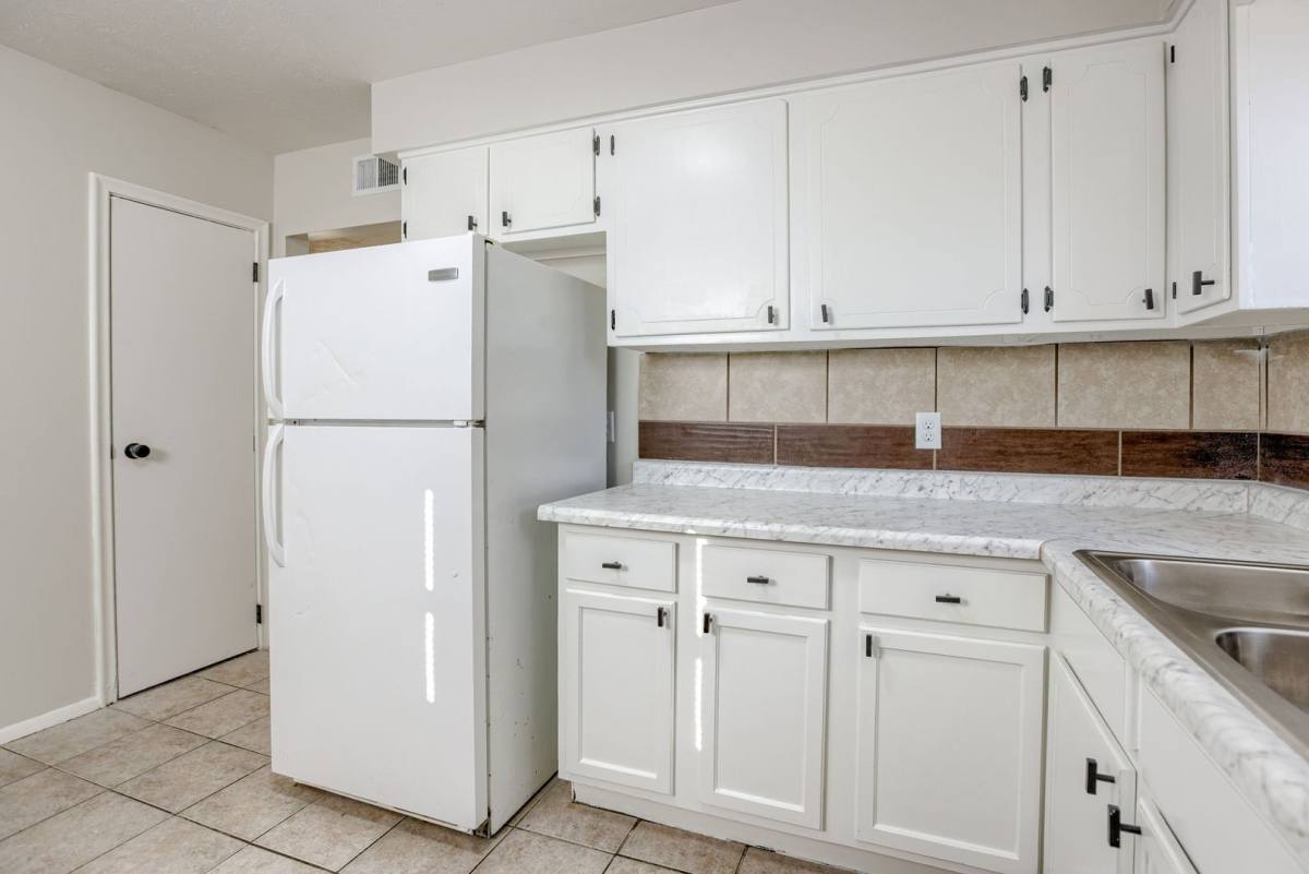 Apartment for rent at 1330 S 30th Ave, Omaha, NE 68105