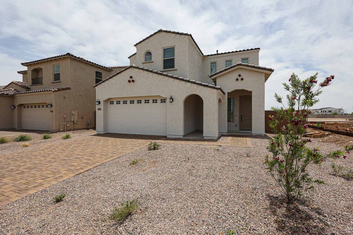 House for rent at 7695 W Smoketree Dr, Peoria, AZ 85383