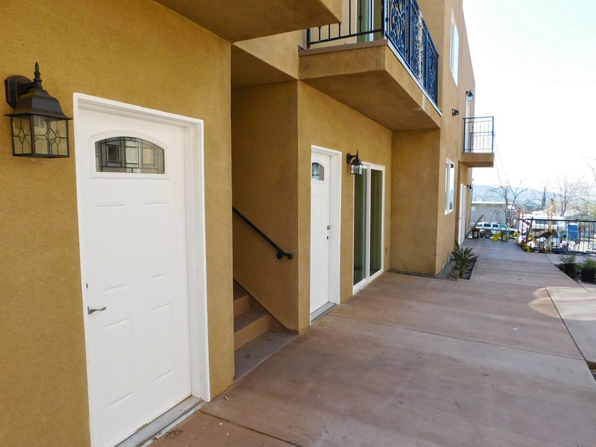 Apartment for rent at 10211-10215 Nyon Blvd, Tujunga, CA 91042