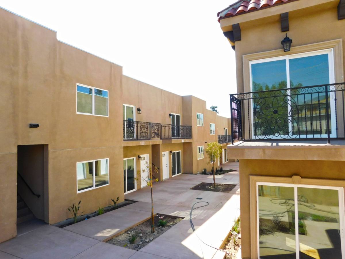 Apartment for rent at 10211-10215 Nyon Blvd, Tujunga, CA 91042
