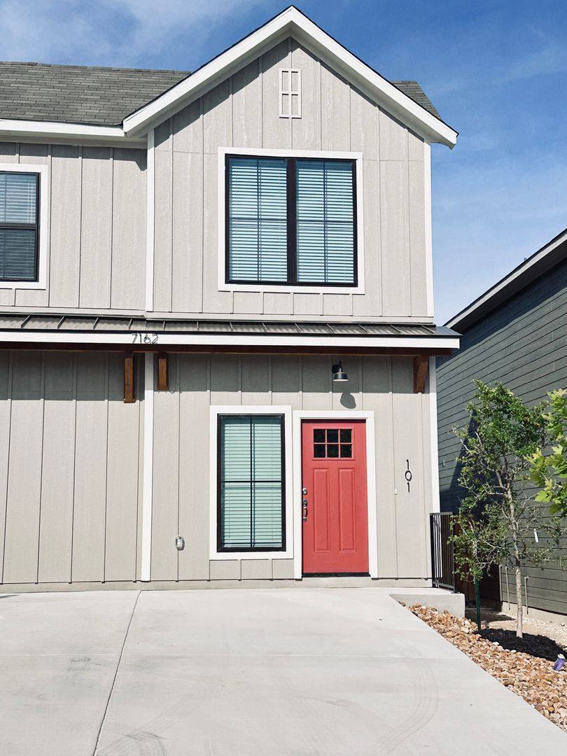 Apartment for rent at 7162 Magnolia Creek, San Antonio, TX 78252