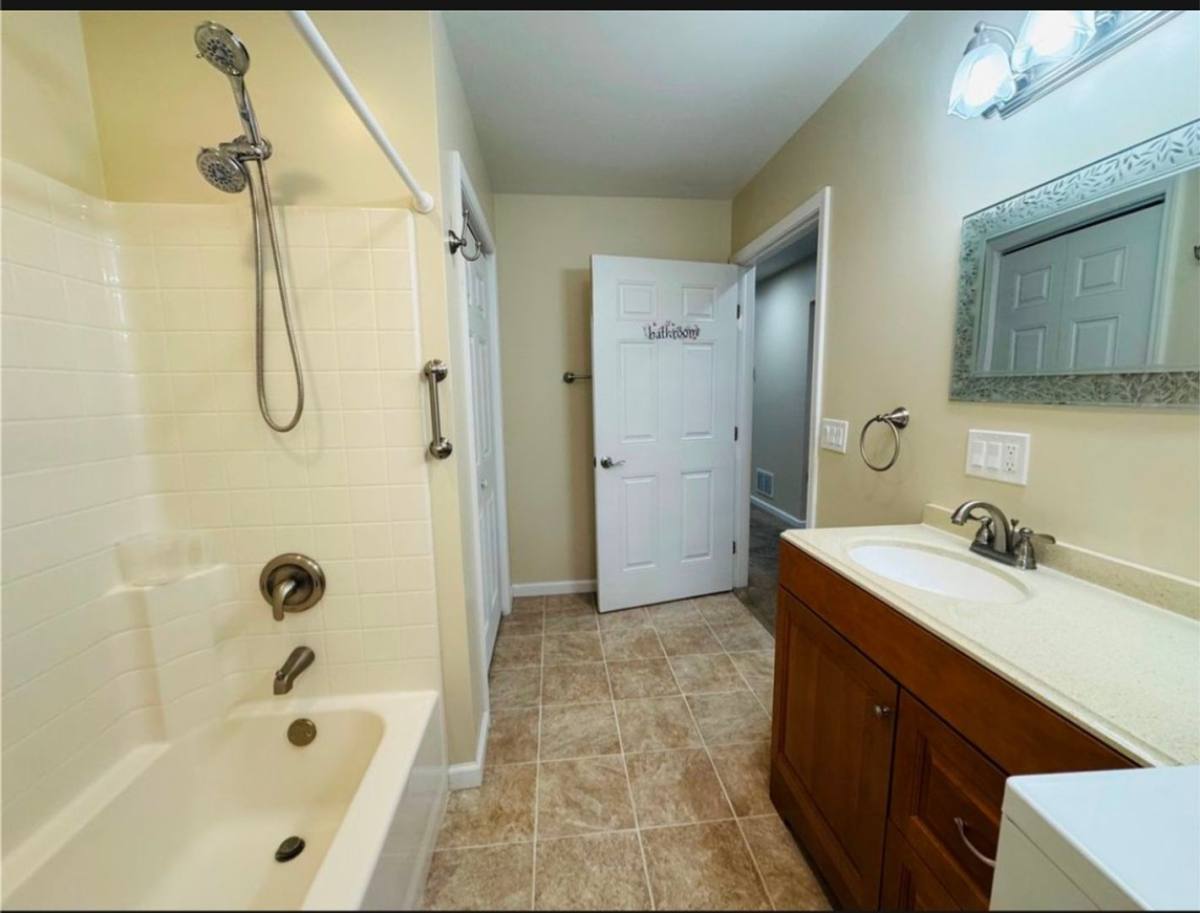 House for rent at 1314 Airport Rd, Binghamton, NY 13905