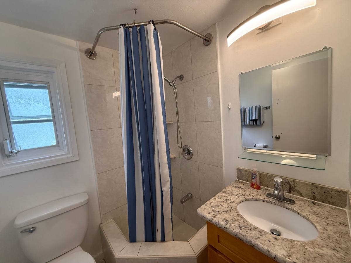 Apartment for rent at 1508 Kewalo St #104B, Honolulu, HI 96822