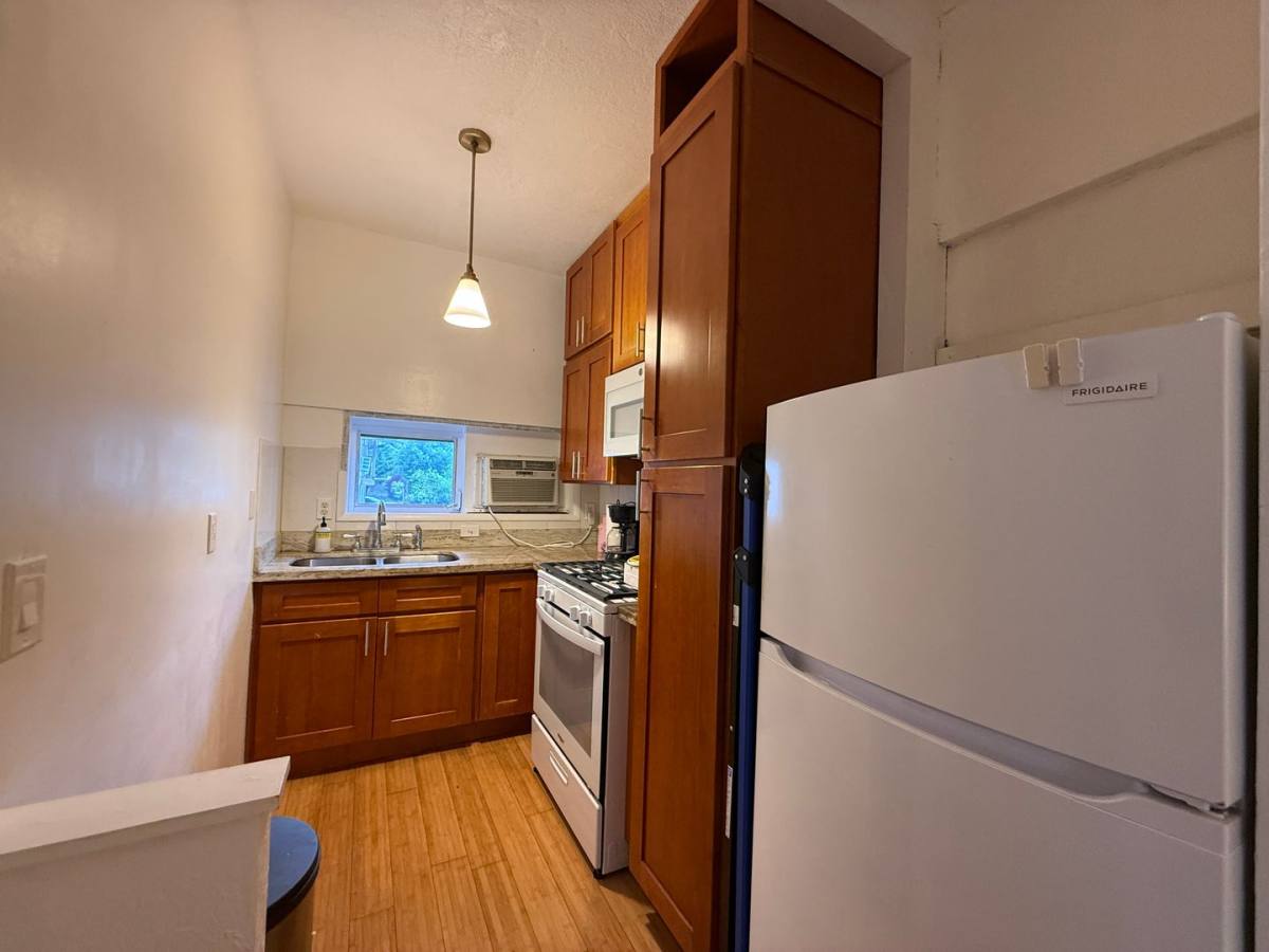 Apartment for rent at 1508 Kewalo St #104B, Honolulu, HI 96822