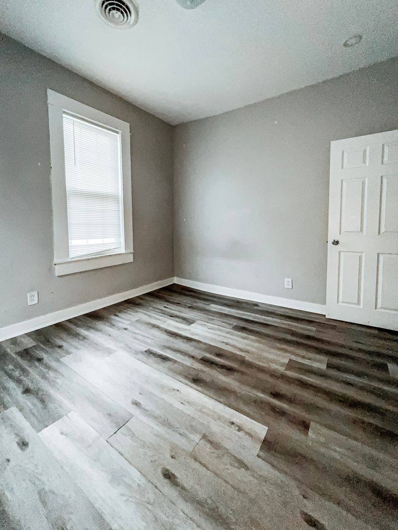 Apartment for rent at 606-608 S 5th St, Terre Haute, IN 47807