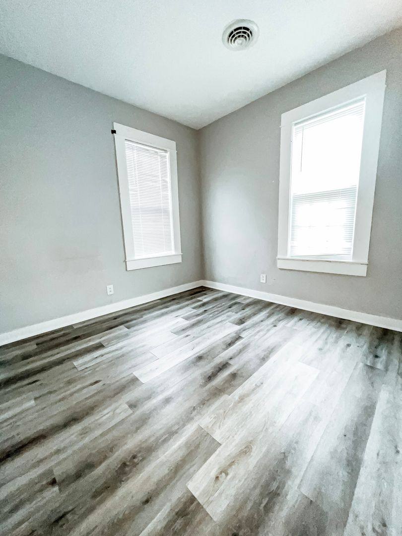 Apartment for rent at 606-608 S 5th St, Terre Haute, IN 47807
