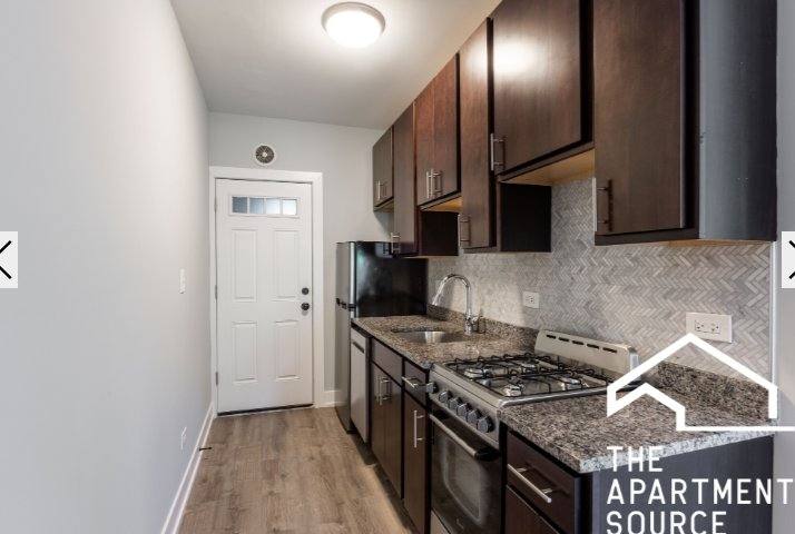 Apartment for rent at 709 W Brompton Ave, Chicago, IL 60657