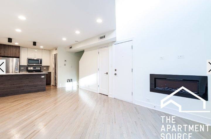 Apartment for rent at 954 W Grace St, Chicago, IL 60613