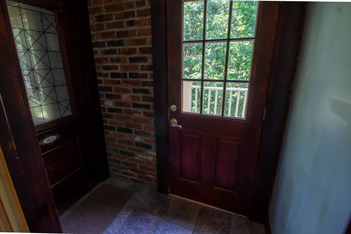 Apartment for rent at 929 N 3rd St, Saint Charles, MO 63301