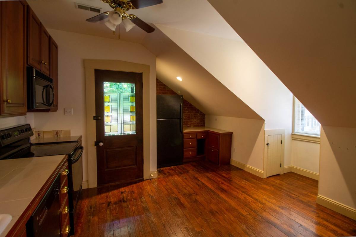 Apartment for rent at 929 N 3rd St, Saint Charles, MO 63301