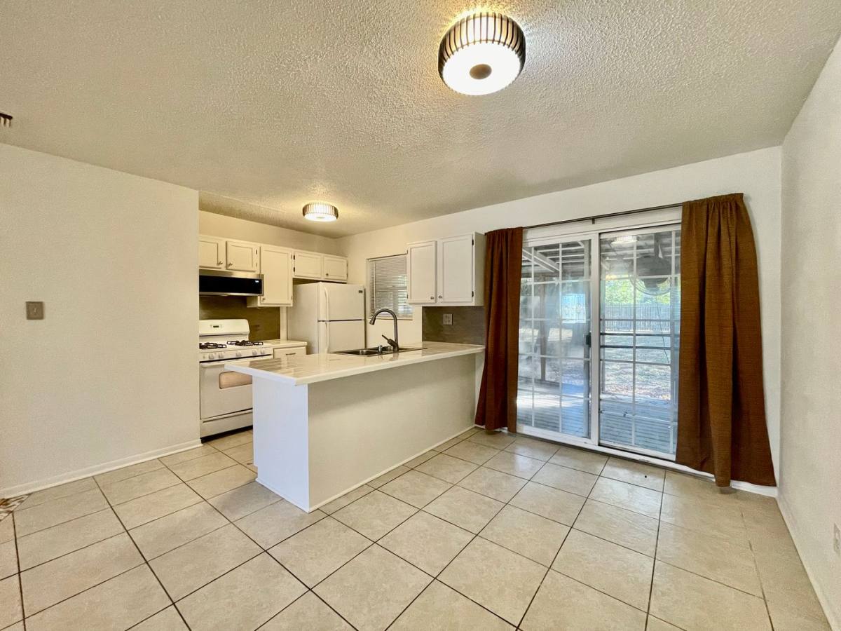 House for rent at 312 Magnolia Dr, San Marcos, TX 78666