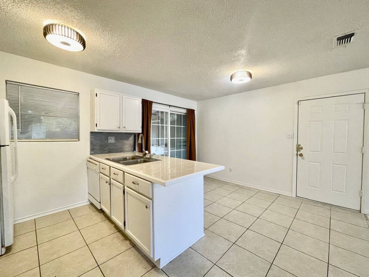 House for rent at 312 Magnolia Dr, San Marcos, TX 78666