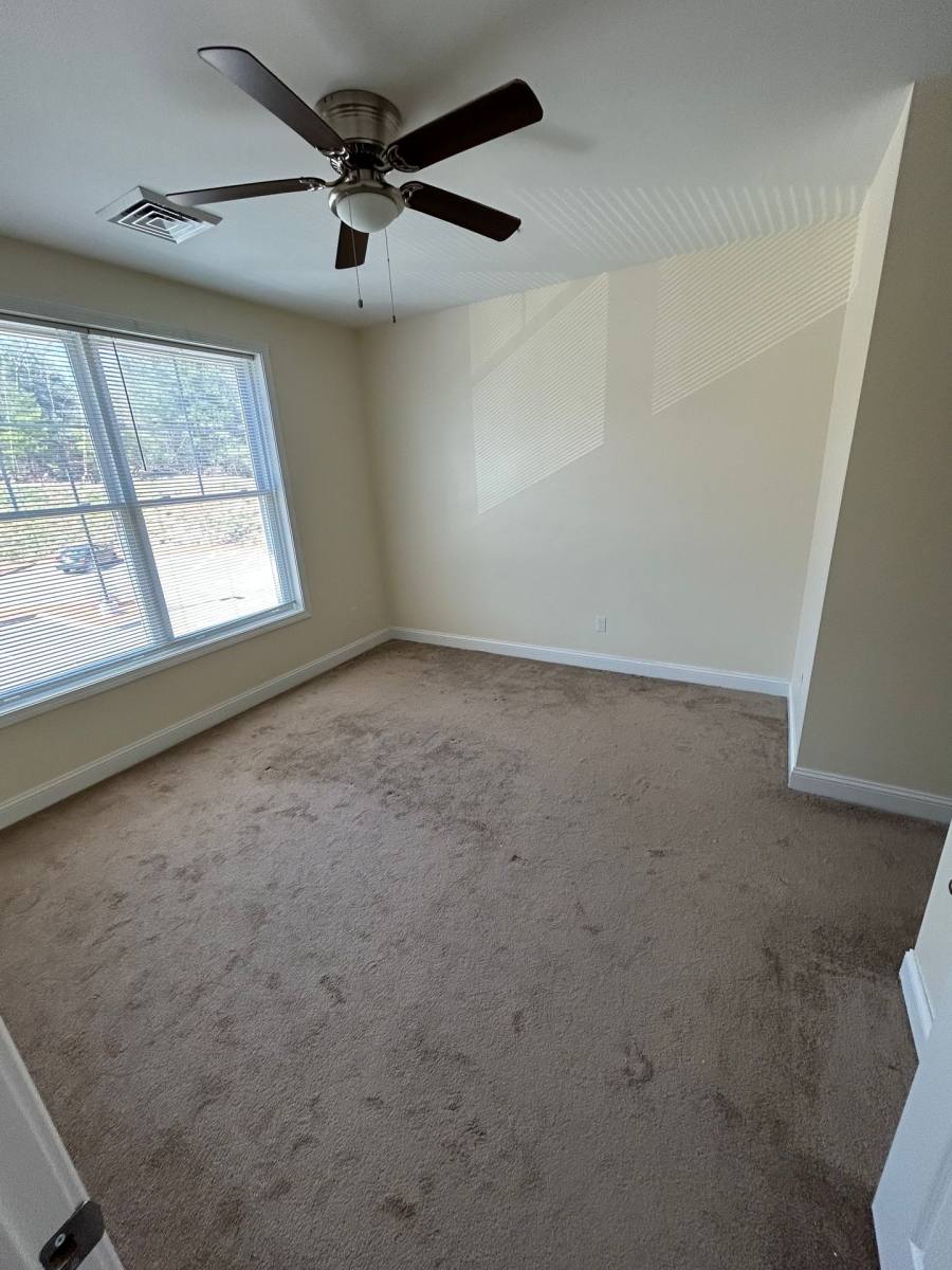 Apartment for rent at 366 Daniel Webster Highway, Merrimack, NH 03054