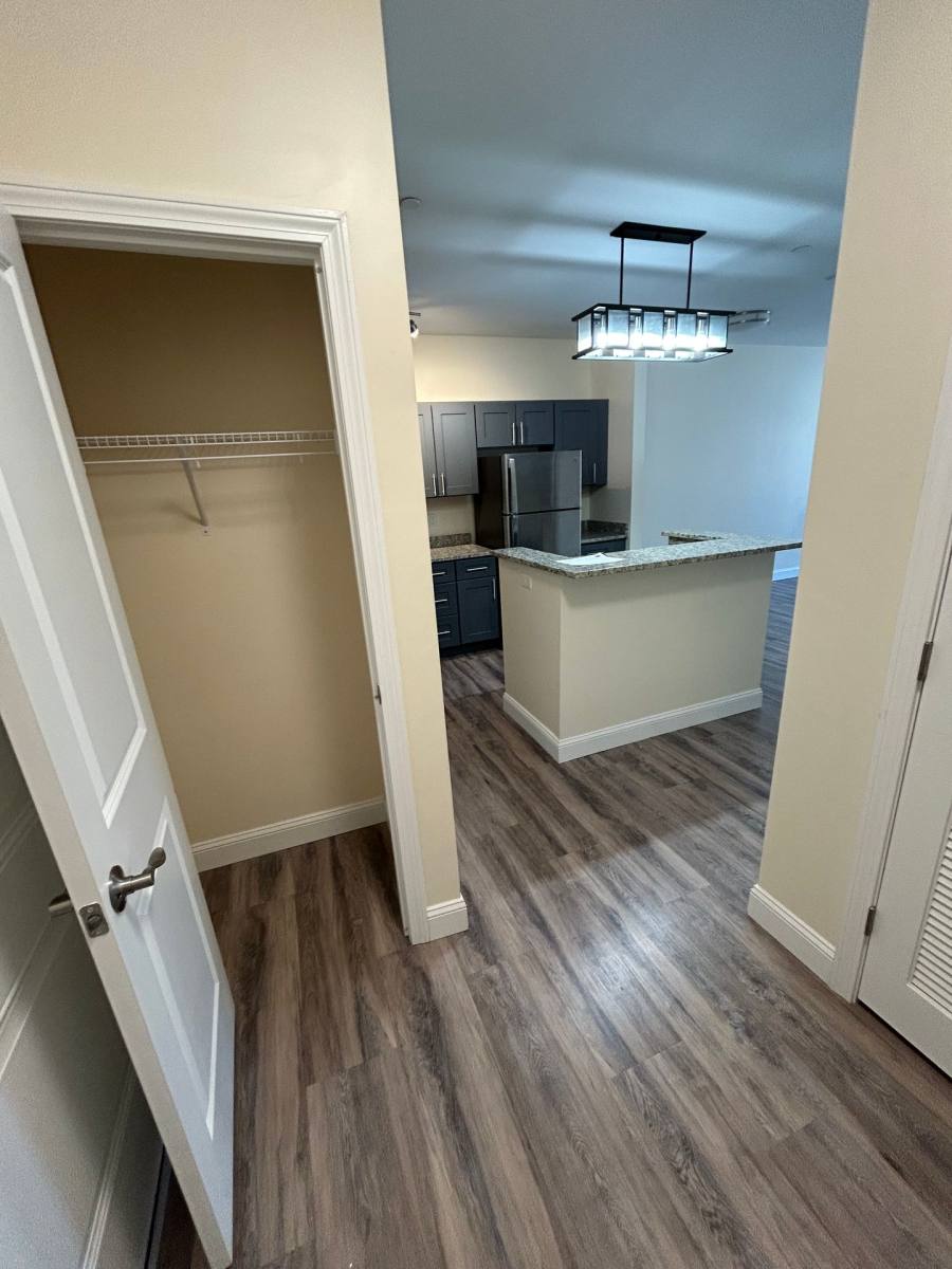 Apartment for rent at 366 Daniel Webster Highway, Merrimack, NH 03054