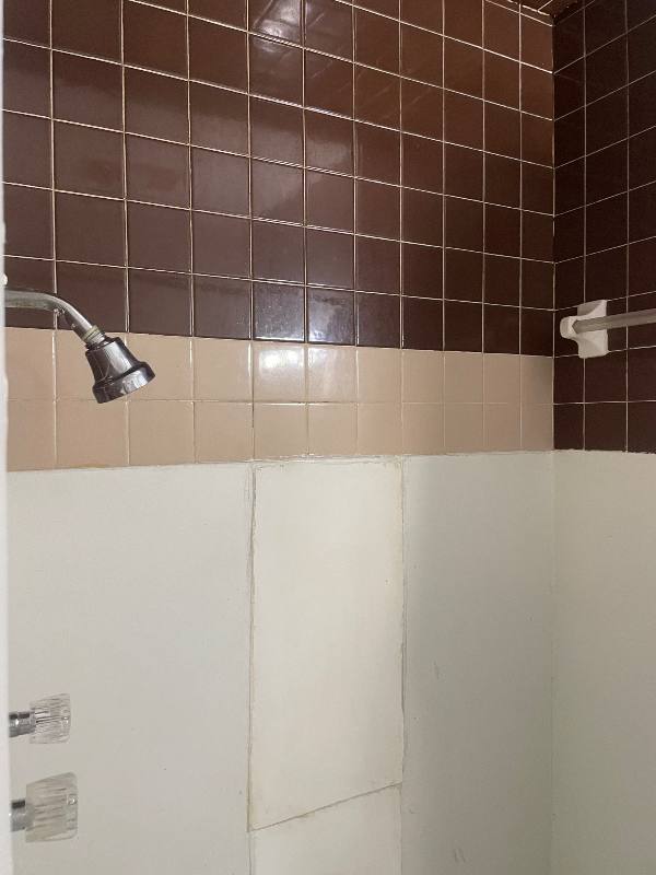 Apartment for rent at 1324 5th Ave #5, Huntington, WV 25701