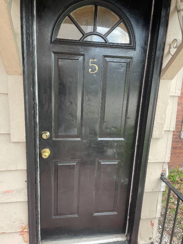 Apartment for rent at 1324 5th Ave #5, Huntington, WV 25701