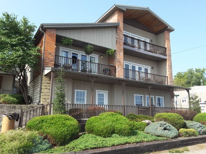 Apartment for rent at 125 Water, Louisiana, MO 63353