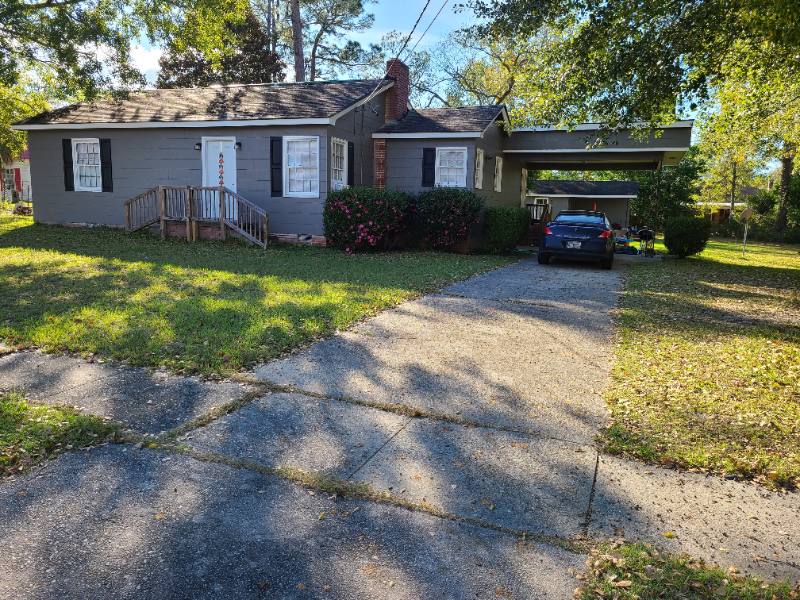 House for rent at 299 N Lexington St, Lyons, GA 30436