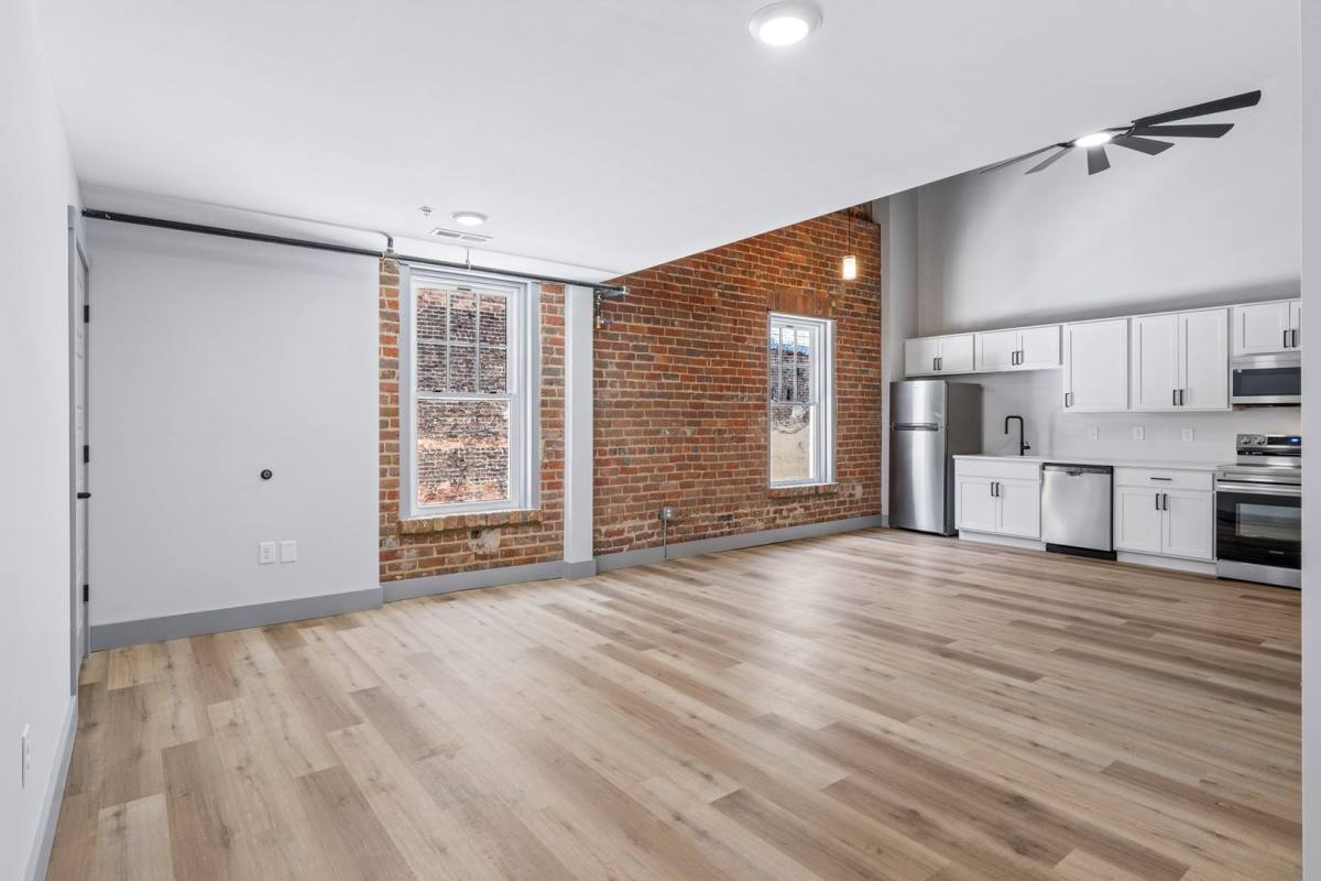 Atomic Comic, 213 E Main St, Johnson City, TN 37604 - Apartment for Rent