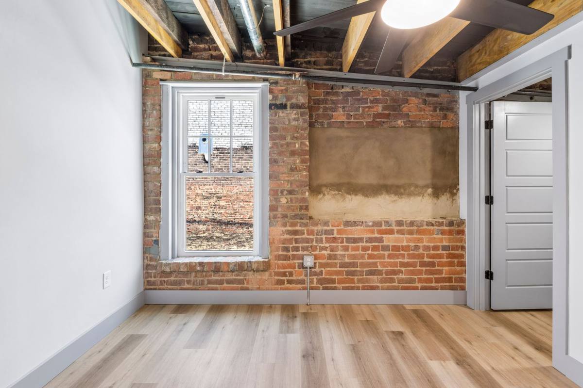 Atomic Comic, 213 E Main St, Johnson City, TN 37604 - Apartment for Rent - Image 9