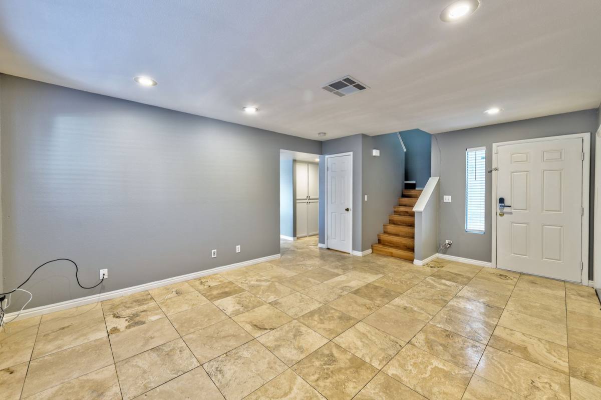 House for rent at 2078 Waverly Circle, Henderson, NV 89014