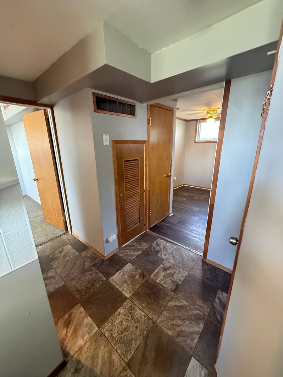 Apartment for rent at 1110 10th Ave NW, Great Falls, MT 59404