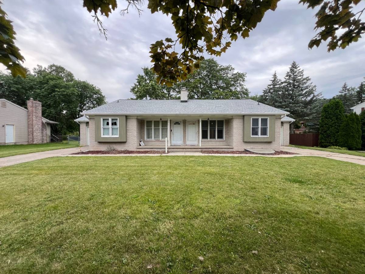 House for rent at 728 Meadowview, Lansing, MI 48917