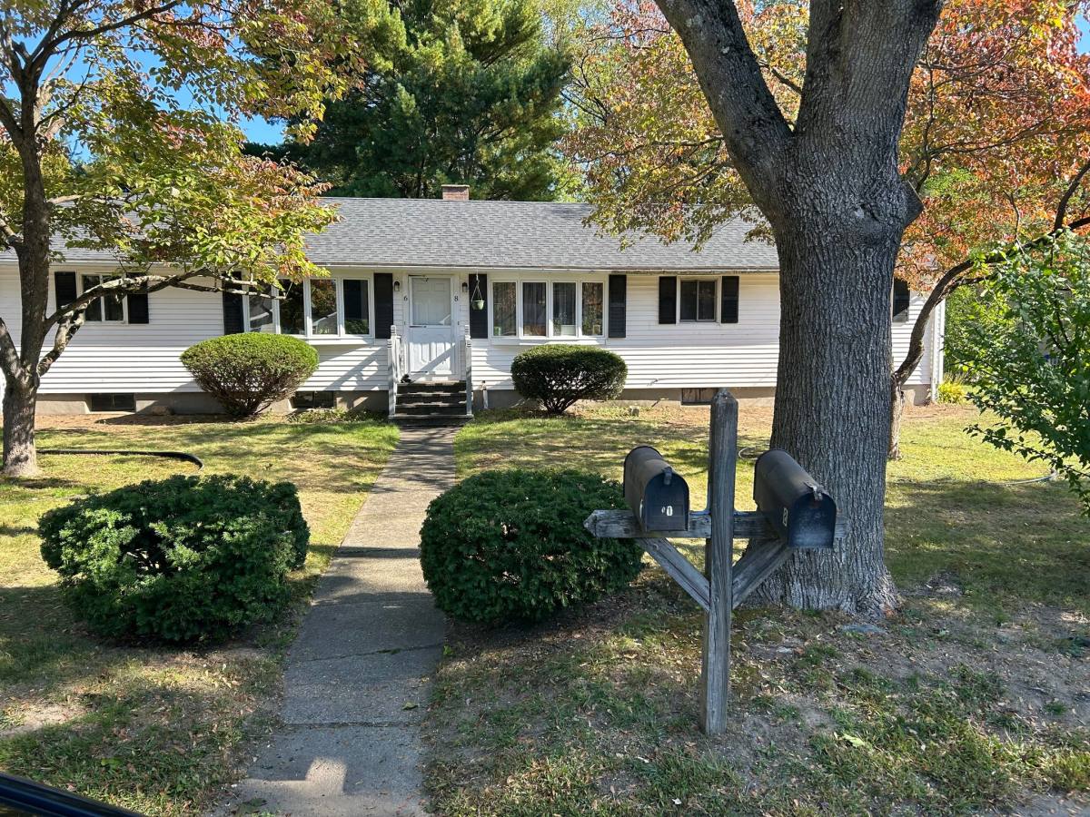 Apartment for rent at 6 Eliot Rd, Bedford, MA 01730