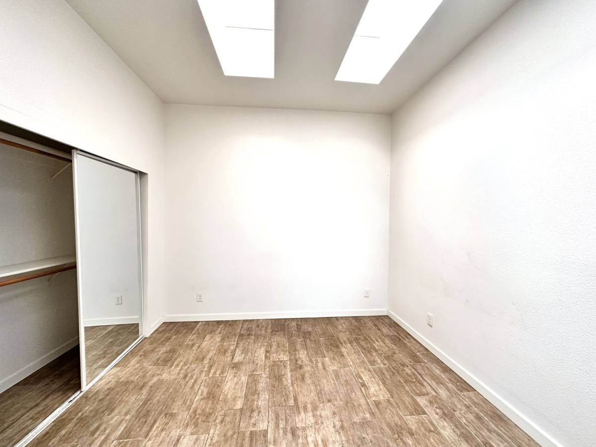 Apartment for rent at 646 Hegenberger Rd, Oakland, CA 94621
