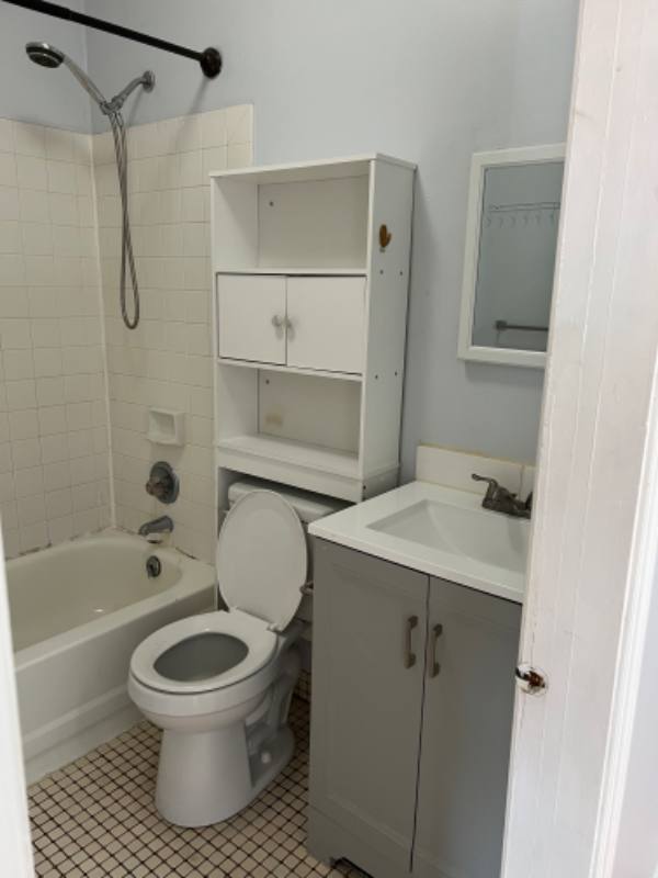 Apartment for rent at 1528 Rodman St, Philadelphia, PA 19146
