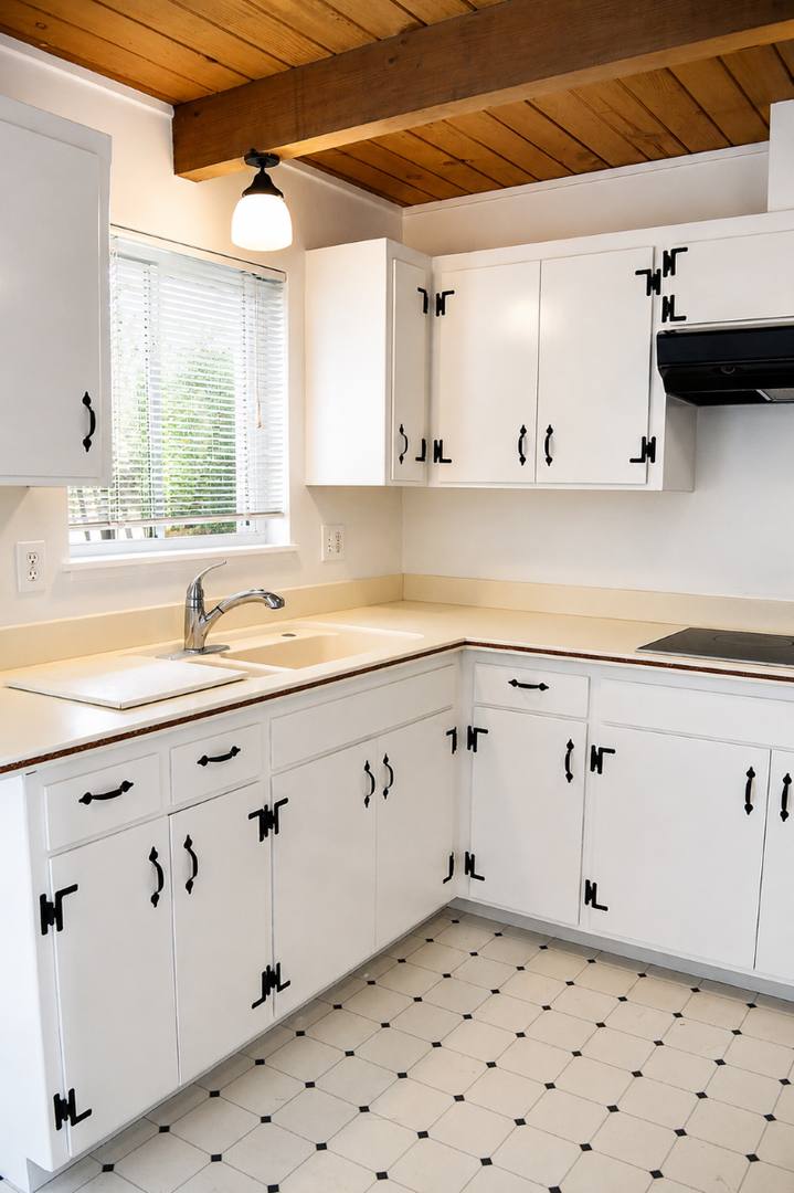 Apartment for rent at 231 Corte Madera Ave, Corte Madera, CA 94925