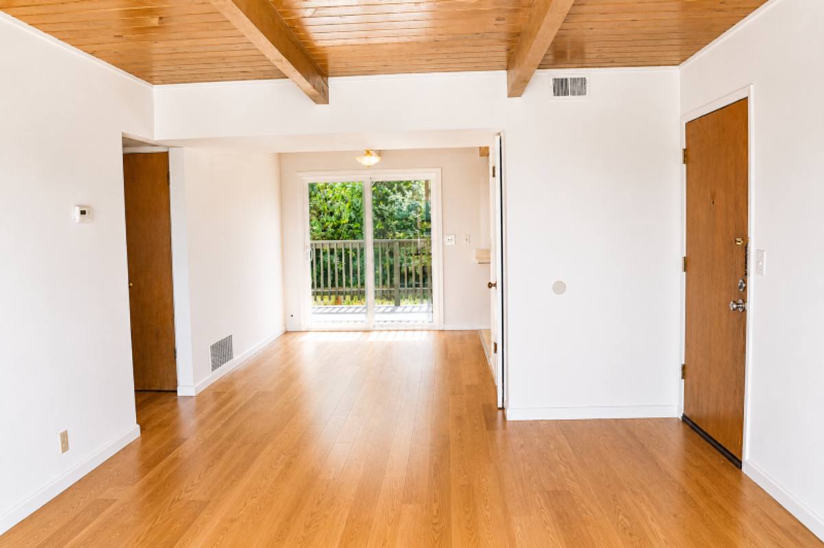 Apartment for rent at 231 Corte Madera Ave, Corte Madera, CA 94925