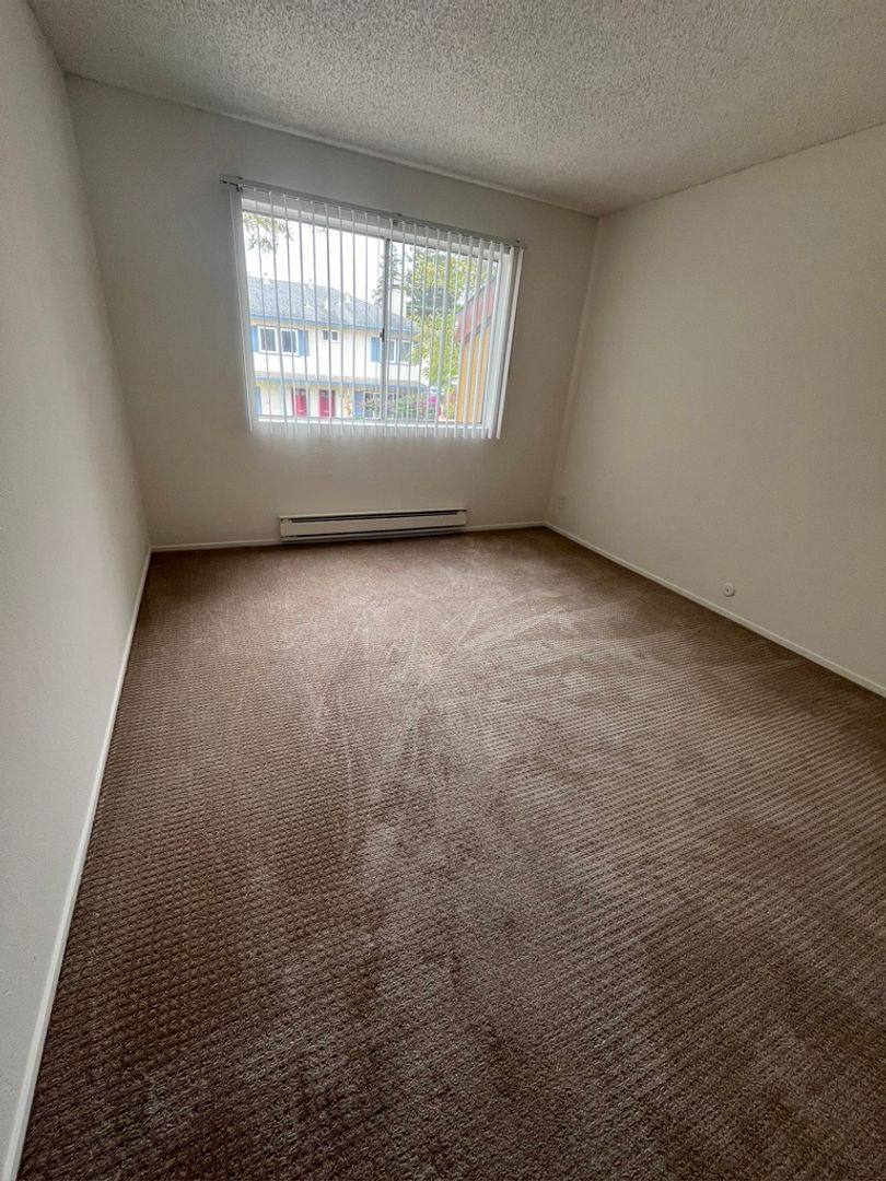 Apartment for rent at 509 Poplar Ave, Millbrae, CA 94030