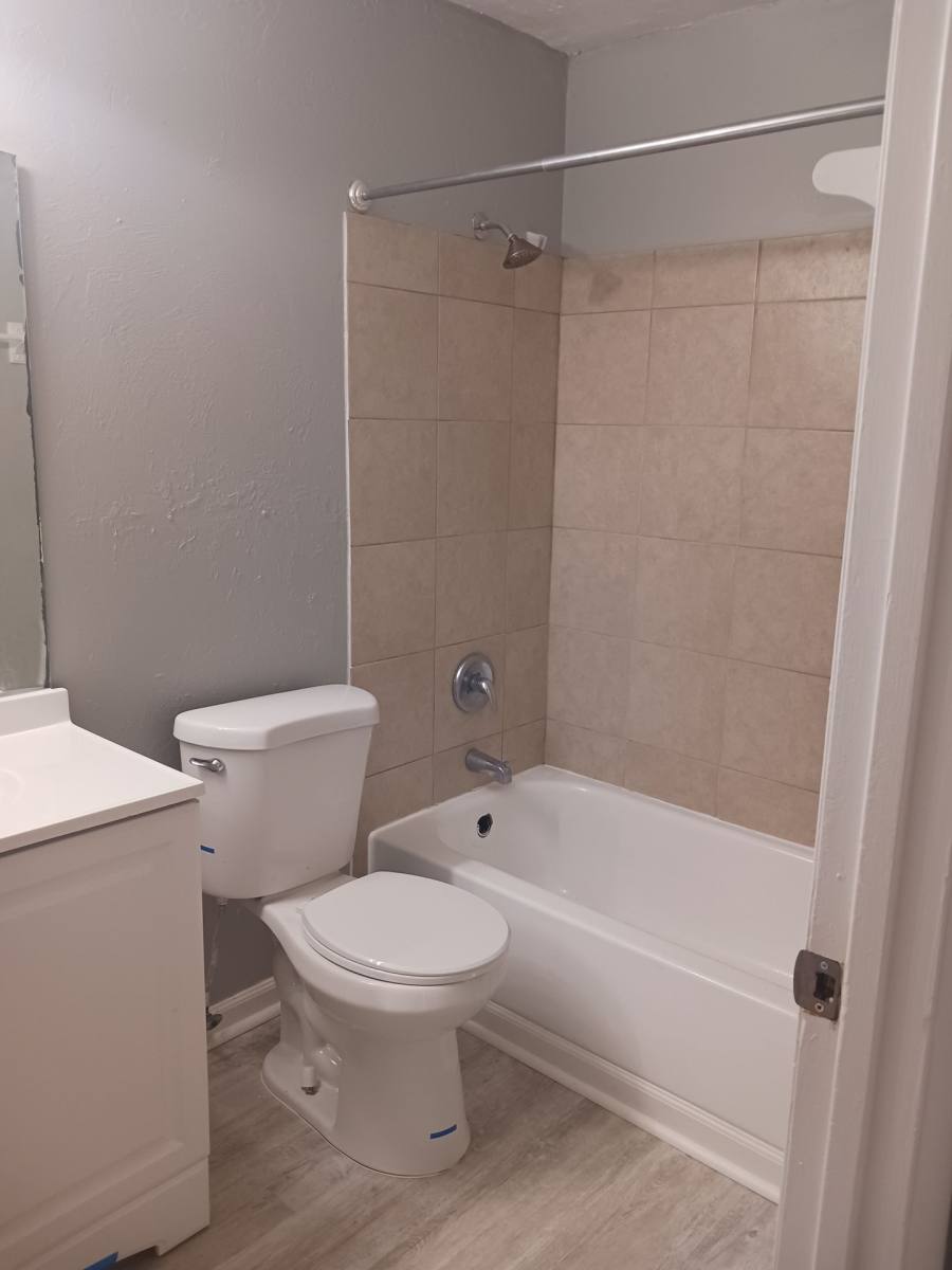 Apartment for rent at 615 SW 67th Terrace, Gainesville, FL 32607