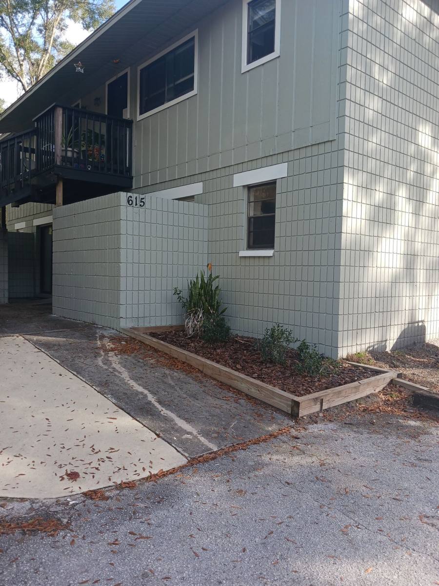 Apartment for rent at 615 SW 67th Terrace, Gainesville, FL 32607
